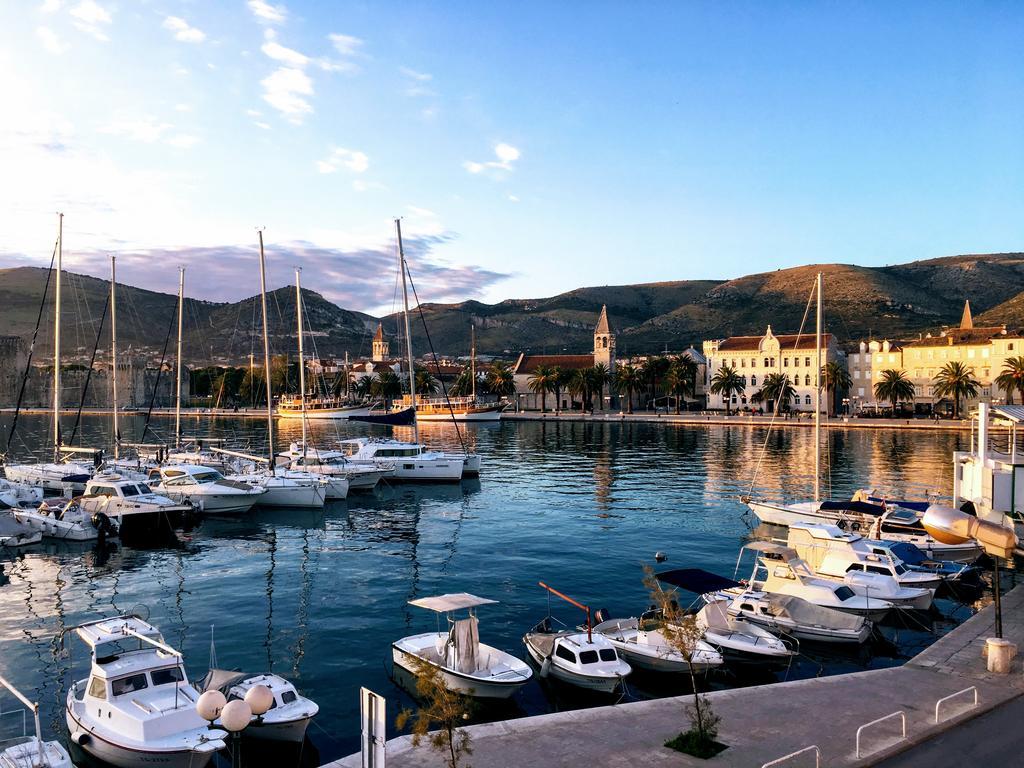 Apartments Feral Trogir Exterior photo